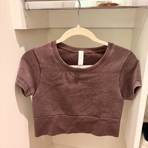 Offline by Aerie Brown Ribbed Cropped Short Sleeve Active Top Size Medium